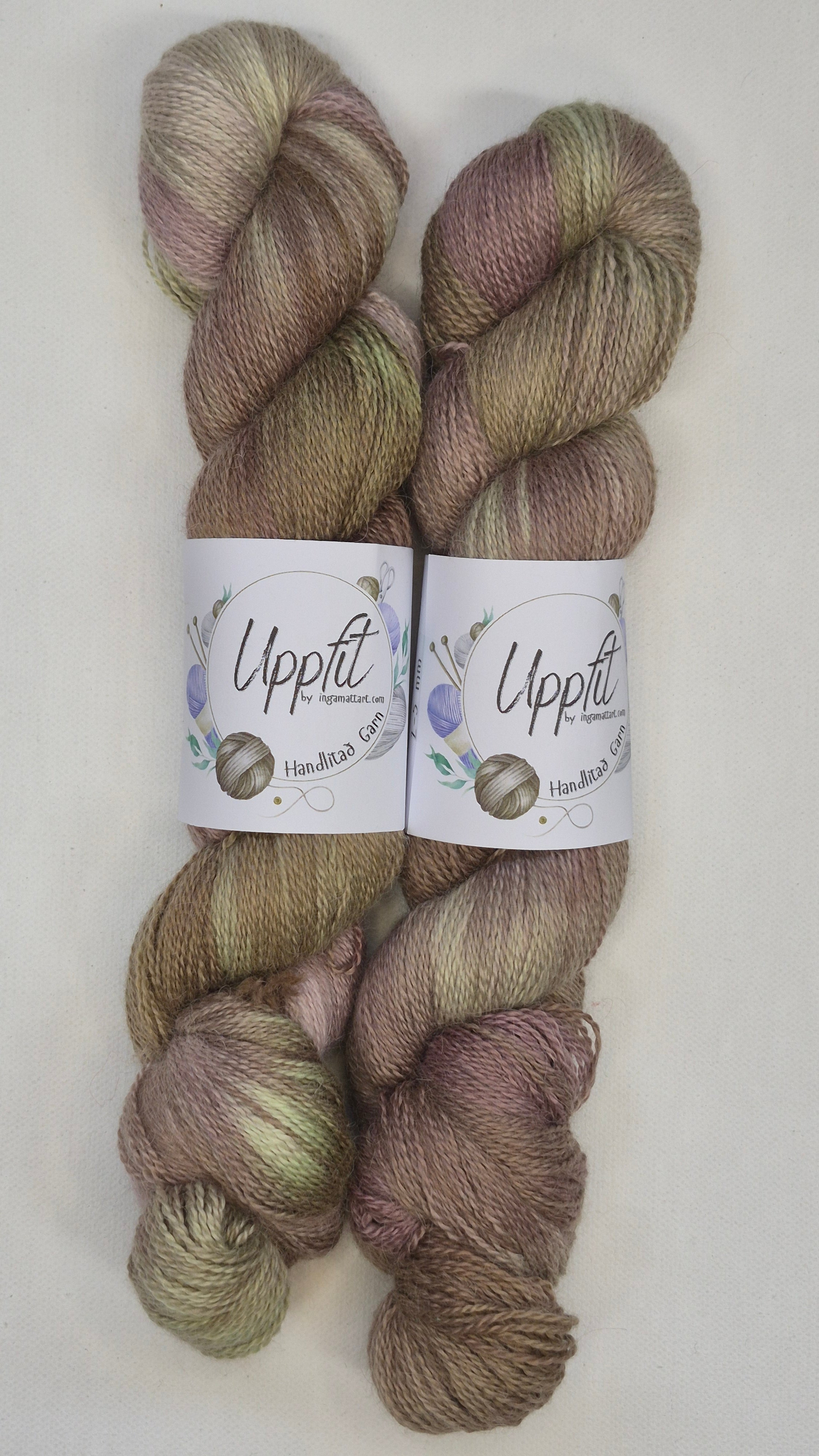 Úti í móa - Alpaca/Silk